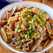 【こんにゃくと豚ごぼうしぐれ煮】甘辛味でご飯が進む♡