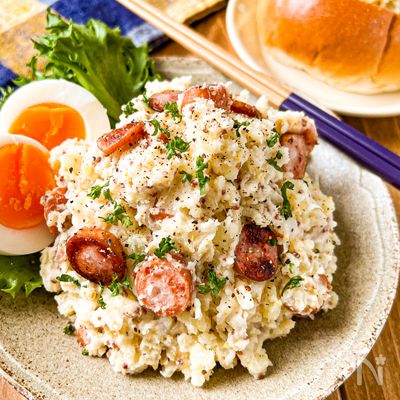 【焼きウインナー入り♡︎クリーミーなマスタードポテサラ】