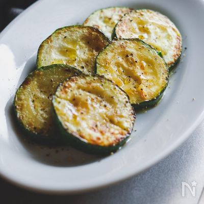 ズッキーニのフライパングリル【焼くだけ】