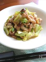 簡単メインおかず☆豚こま肉とキャベツの味噌炒め