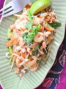 辛甘酸っぱい！タイ風焼きそば『パッタイ』