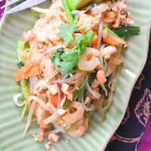 辛甘酸っぱい！タイ風焼きそば『パッタイ』