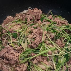 yu-kiの作ってみた!投稿(包丁、まな板使いません！＊豆苗と豆もやしのプルコギ＊)