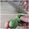 ホクホク!芽キャベツのチーズガーリック炒めの下準備