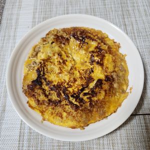とももの作ってみた!投稿(焼肉のたれ1つ《ひき肉と玉ねぎ♡おつまみオムレツ》)