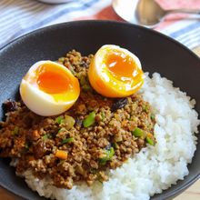 昔ながらの定番【ドライカレー】お弁当にも♪