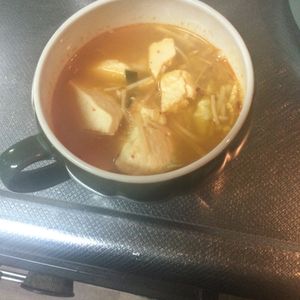 443970の作ってみた!投稿(【豆腐とえのきのチゲスープ】辛うま♡節約満足スープ！)
