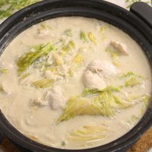 鶏と白菜の豆乳鍋