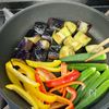 【夏野菜の炒り浸し】なす・パプリカ・オクラの簡単レシピ♪の工程1