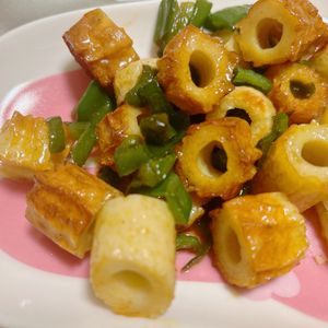 ひなの作ってみた!投稿(食材2つで簡単【ピーマンとちくわのカレー炒め】お弁当に◎)