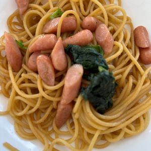 ®️の作ってみた!投稿(簡単！『ほうれん草とベーコンとしめじの醤油パスタ』)