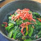 5分で完成！レンジで簡単＊小松菜と桜エビの煮物