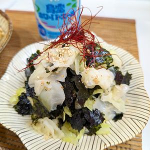 ふゆの作ってみた!投稿(ごま油風味の簡単おつまみ☆『キャベツと韓国のりの和物』)