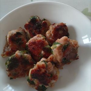 KUMIKOの作ってみた!投稿(豚こまチーズボール【すぐでき！ぱくぱくいける節約おかず】)