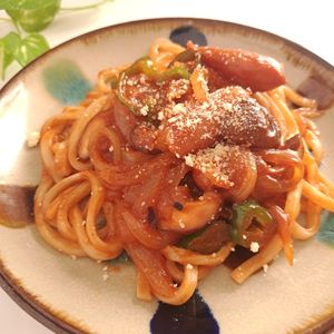 とのちゃまの作ってみた!投稿(パスタより美味しい!?『うどんナポリタン』ランチに最適♡)