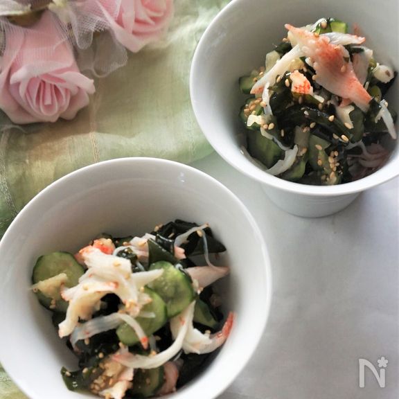 新わかめとカニカマの簡単酢の物