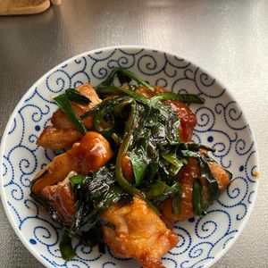 万福の作ってみた!投稿(【焼肉コチュニラチキン】味付け2つ！10分で感動の美味しさ！)