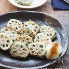 簡単！にらたっぷり。鶏ひき肉の蓮根はさみ焼き