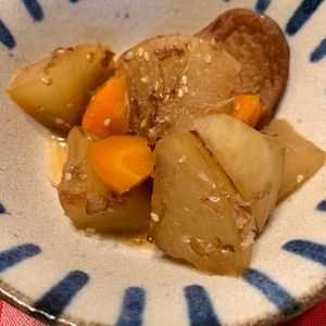 ぐ〜たら子の作ってみた!投稿(常備菜♡お弁当にもおすすめの＊にんじんと大根の照り煮♡)