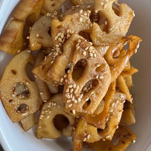 あみゃーの作ってみた!投稿(食感がいい分厚め蓮根きんぴら炒め)