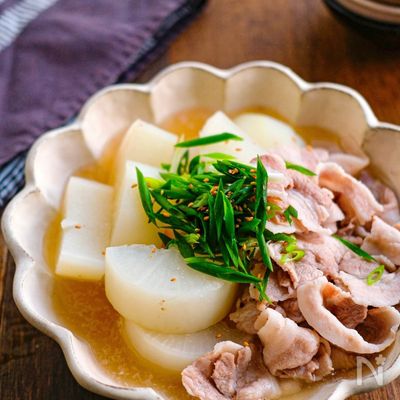 大根と豚バラの旨だし煮【大根の下茹で不要♪】
