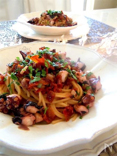 ピリッと辛いタコとドライトマトのスパゲッティ