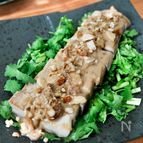 炙りマグロとパクチーのサラダ