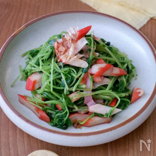 【食材2つde】レンジで3分の爆速副菜♪豆苗のポン酢あえ