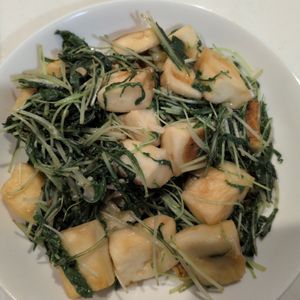 海の作ってみた!投稿(材料ふたつで副菜！《水菜とはんぺんのガーリックバター炒め》)