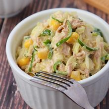 子どもも食いつく♪キャベツとピーマンのツナコーンマヨサラダ