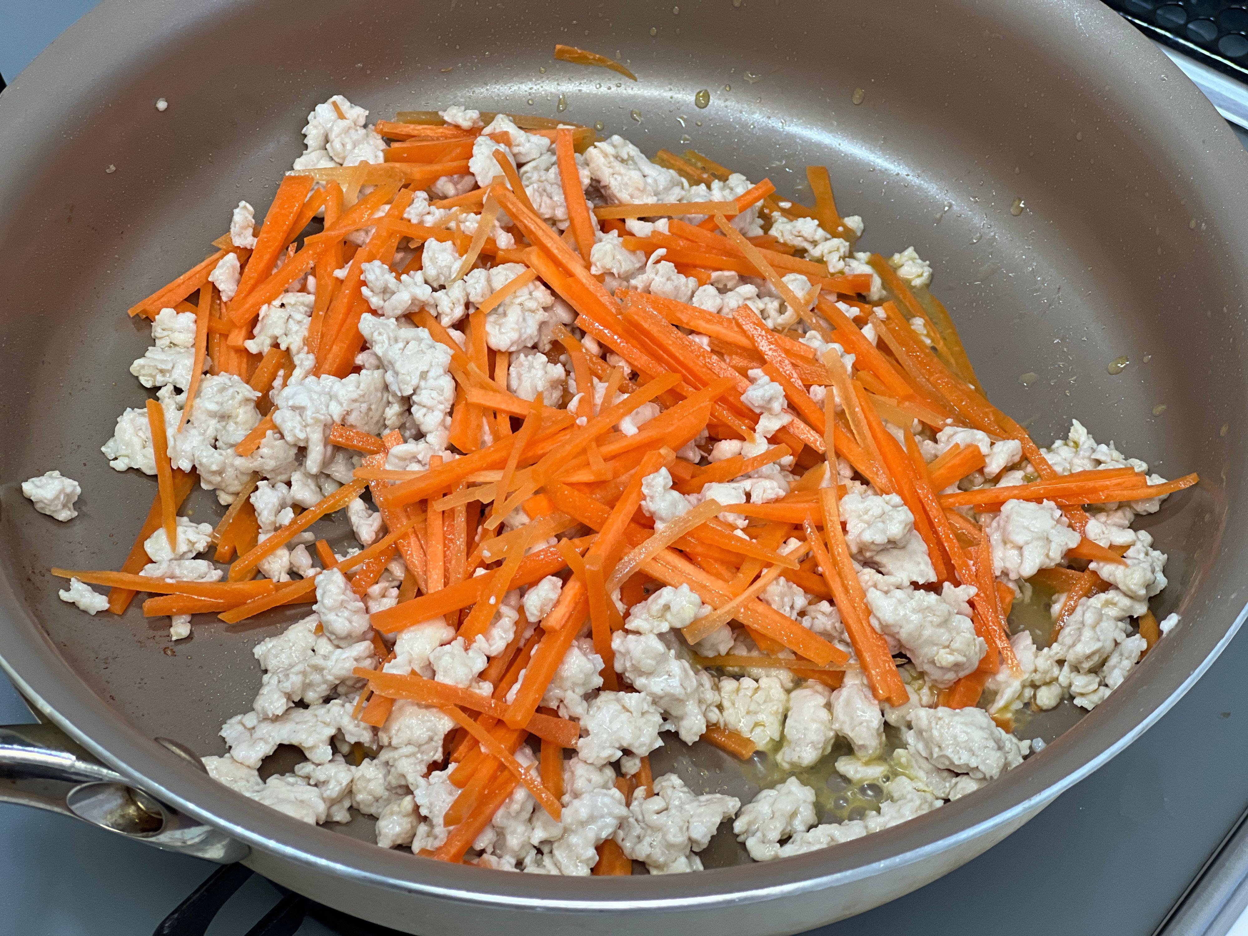 鶏そぼろビビンバ丼】節約時短ごはん♡ | レシピサイトNadia