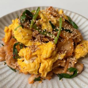 mi♡の作ってみた!投稿(ごはんのおかわり必須！【豚キムチのふわたま春雨炒め】)