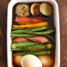 そうめんのトッピングにピッタリ！ゆで卵と夏野菜の揚げ浸し