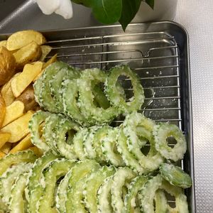 そら・ゆずの作ってみた!投稿(【簡単おつまみ】パリパリが美味しい☆ゴーヤチップス☆)