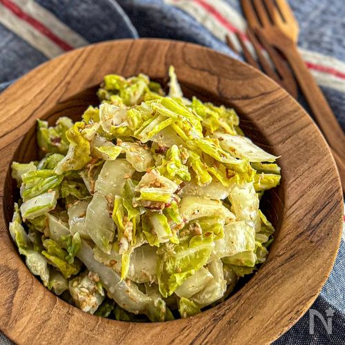 白菜だけで超絶美味しい《にんにく味噌マヨサラダ》