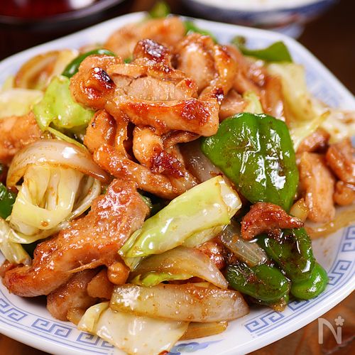 行列の定食屋さんの♪鶏と夏野菜の濃厚味噌しょうが焼き定食🤩