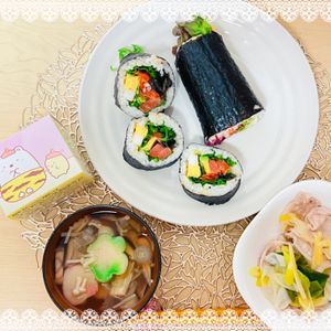 にゃ〜むずの作ってみた!投稿(出汁がおいしい！簡単和食♡『長ねぎときのこのお吸い物』)