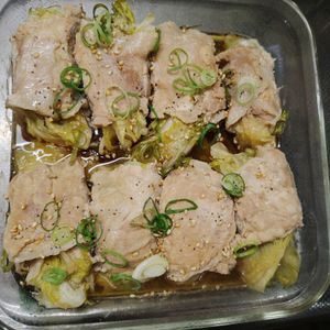 rantomoの作ってみた!投稿(レンジで簡単！豚巻きレタスの旨ぽん蒸し)