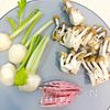 焼くだけ！カブとしめじのベーコンレモン粒マスタードソースがけの工程1