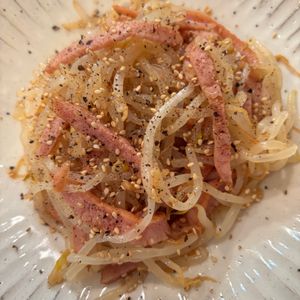 mi-koの作ってみた!投稿(5分で激ウマッ！もやしとウインナーのナムル！おつまみにも！)
