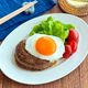 優しい甘めの照り焼きソースで♩てりたまハンバーグ