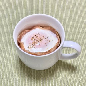 キャピタンの作ってみた!投稿(簡単朝食に！レンジで♪マグカップ ハムエッグ)