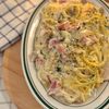 【おうちイタリアン】きのことベーコンのチーズクリームパスタ!