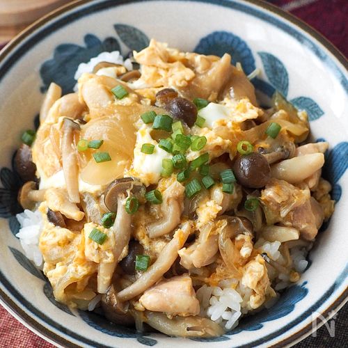 きのこの旨味たっぷり♪【ふわとろ親子丼】