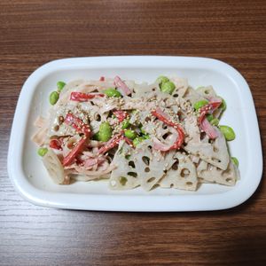 とももの作ってみた!投稿(蓮根と枝豆とカニカマの旨ぽんごまマヨ和え【花粉対策にも◎】)