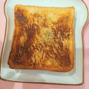 milkの作ってみた!投稿(シンプルうまい！『アンチョビバタートースト』)