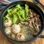 ふわふわ鶏団子とキャベツの《旨塩♡鶏だし鍋》