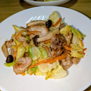 joe sanの作ってみた!投稿(野菜モリモリ食べられる♩【豚こまキャベツのうま塩炒め】)