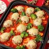 ホットプレートでチーズハンバーグのトマト煮込み