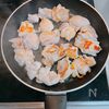 白ごはんが進みすぎて困っちゃう！？とりごぼうの照りうま炒め♡の工程1